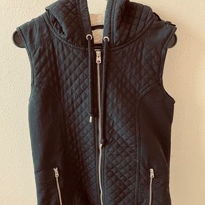 Women's Black Lorna Jane Hooded Vest, Quilted, Fleece
